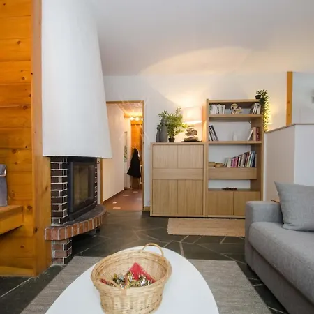 Fedora Apartment